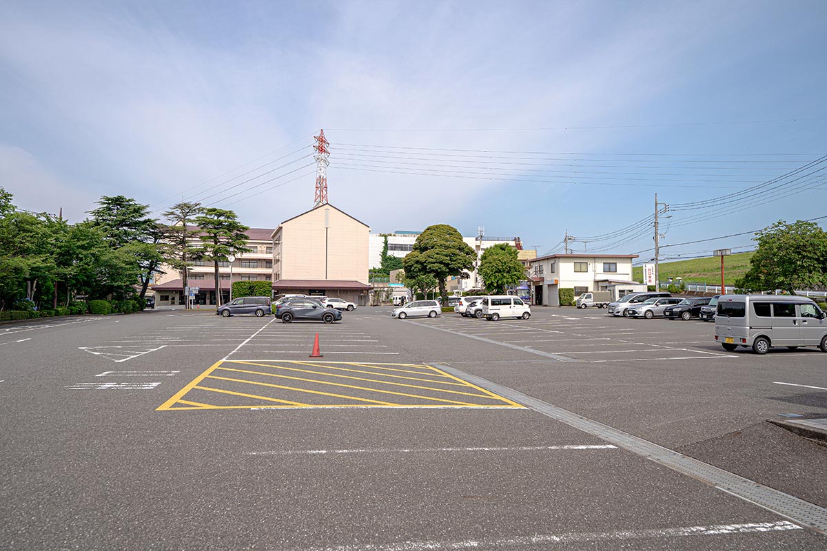 戸田葬祭場の駐車場